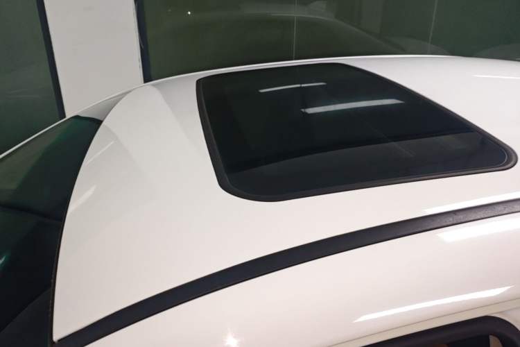 Used BYD Qin New Energy 2017 1.5T Luxury Model Roof
