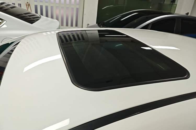Used BYD Qin New Energy 2017 1.5T Luxury Model Roof