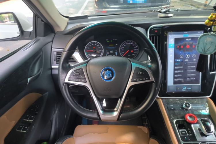 Used BYD Qin New Energy 2017 1.5T Luxury Model Steering Wheel