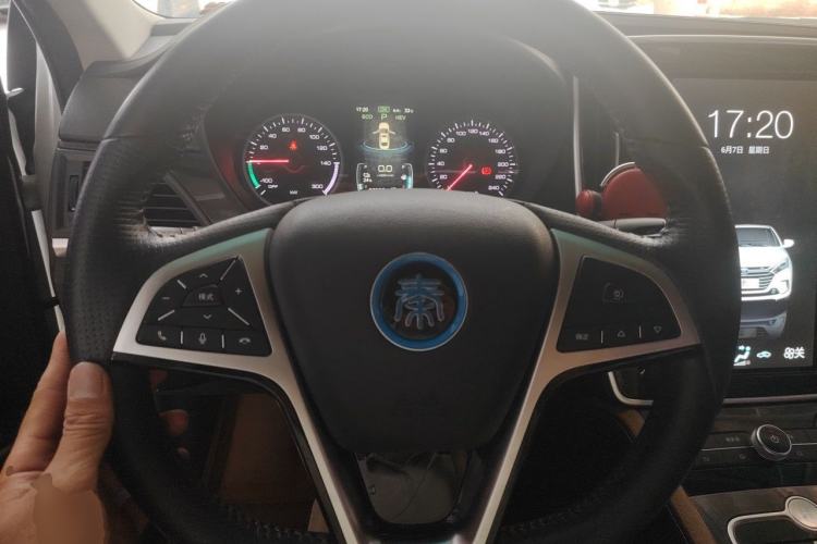 Used BYD Qin New Energy 2017 1.5T Luxury Model Steering Wheel