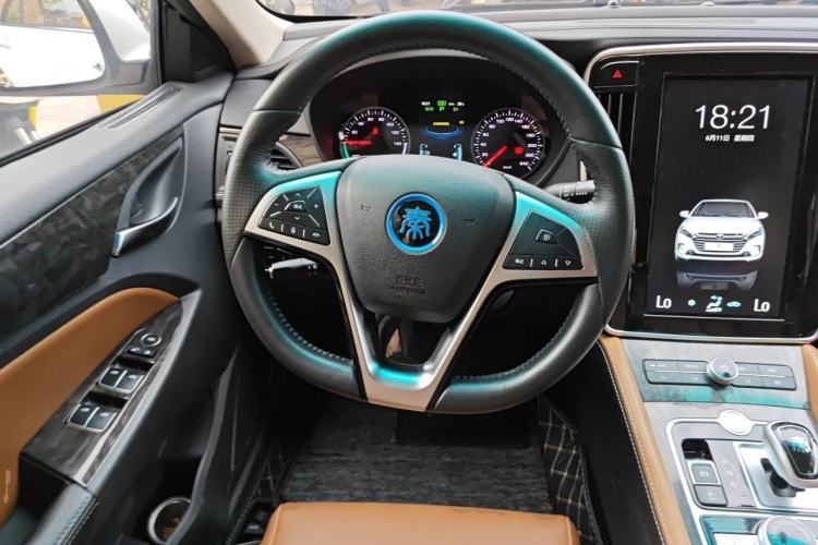 Used BYD Qin New Energy 2017 1.5T Luxury Model Steering Wheel