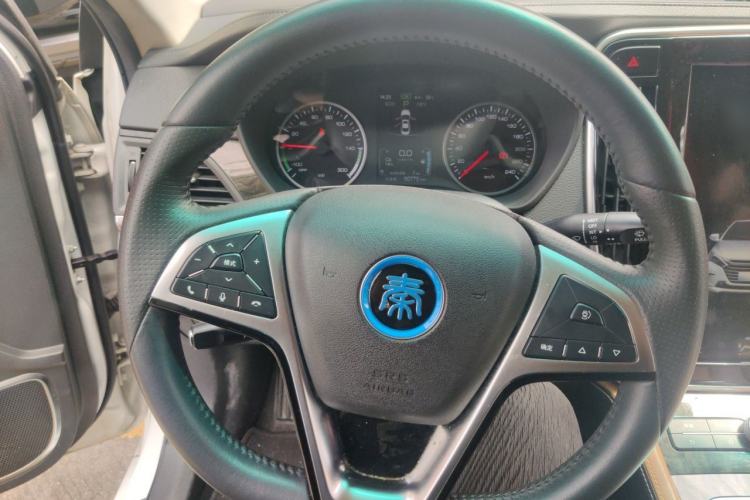 Used BYD Qin New Energy 2017 1.5T Luxury Model Steering Wheel