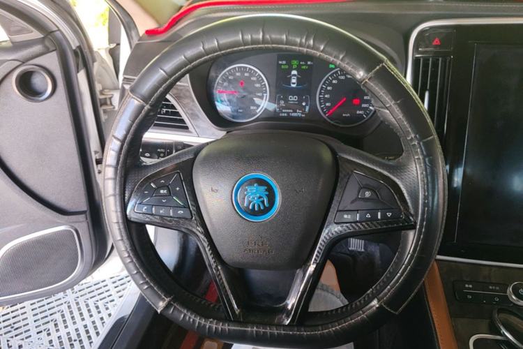 Used BYD Qin New Energy 2017 1.5T Luxury Model Steering Wheel