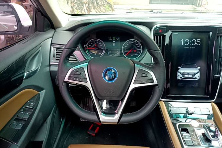 Used BYD Qin New Energy 2017 1.5T Luxury Model Steering Wheel