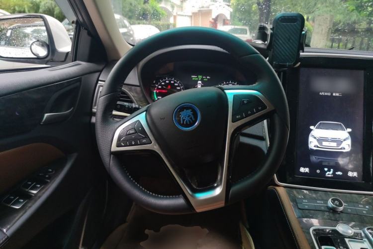 Used BYD Qin New Energy 2017 1.5T Luxury Model Steering Wheel