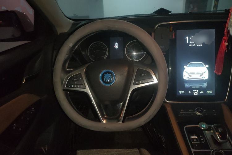 Used BYD Qin New Energy 2017 1.5T Luxury Model Steering Wheel