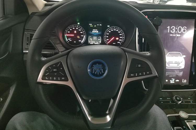 Used BYD Qin New Energy 2017 1.5T Luxury Model Steering Wheel