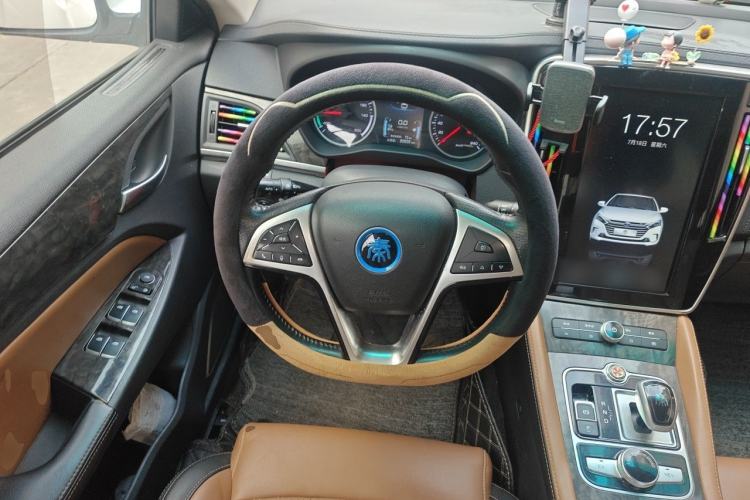 Used BYD Qin New Energy 2017 1.5T Luxury Model Steering Wheel