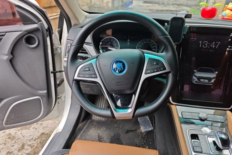 Used BYD Qin New Energy 2017 1.5T Luxury Model Steering Wheel