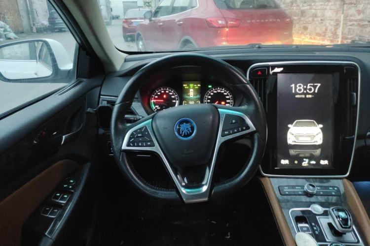 Used BYD Qin New Energy 2017 1.5T Luxury Model Steering Wheel