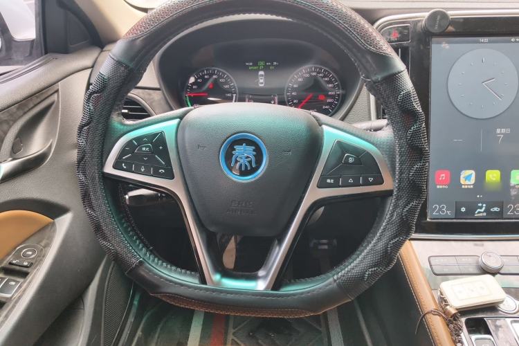 Used BYD Qin New Energy 2017 1.5T Luxury Model Steering Wheel