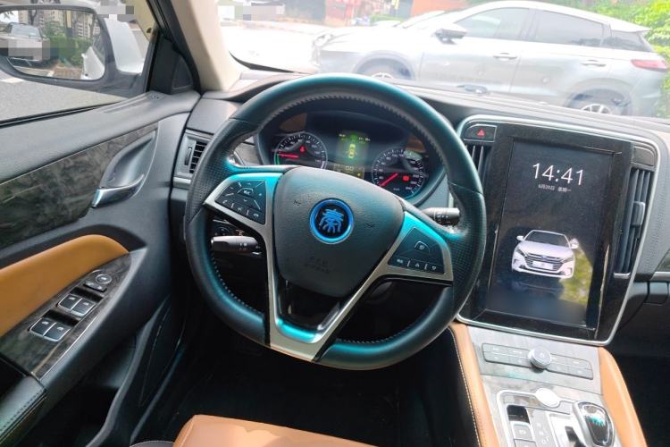 Used BYD Qin New Energy 2017 1.5T Luxury Model Steering Wheel