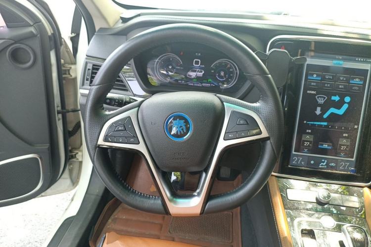 Used BYD Qin New Energy 2017 1.5T Luxury Model Steering Wheel