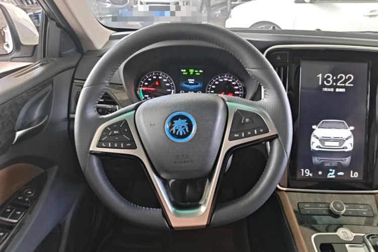 Used BYD Qin New Energy 2017 1.5T Luxury Model Steering Wheel