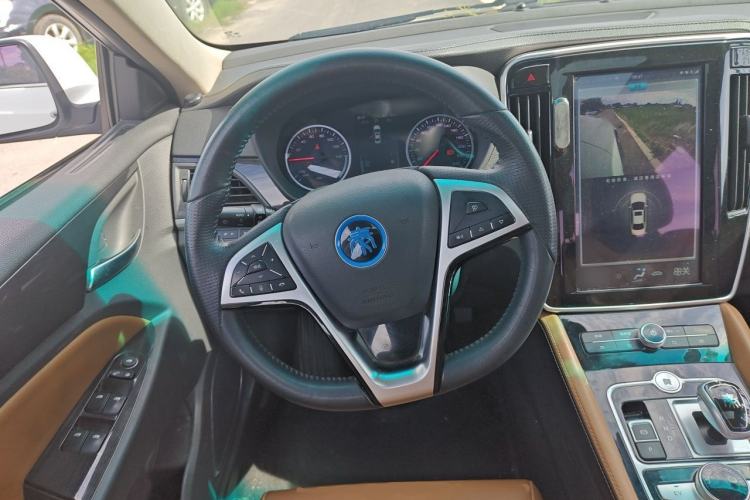 Used BYD Qin New Energy 2017 1.5T Luxury Model Steering Wheel