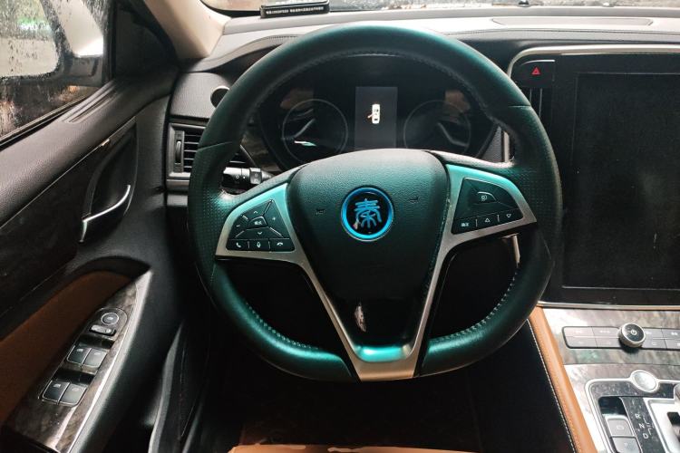 Used BYD Qin New Energy 2017 1.5T Luxury Model Steering Wheel