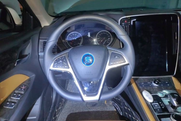 Used BYD Qin New Energy 2017 1.5T Luxury Model Steering Wheel