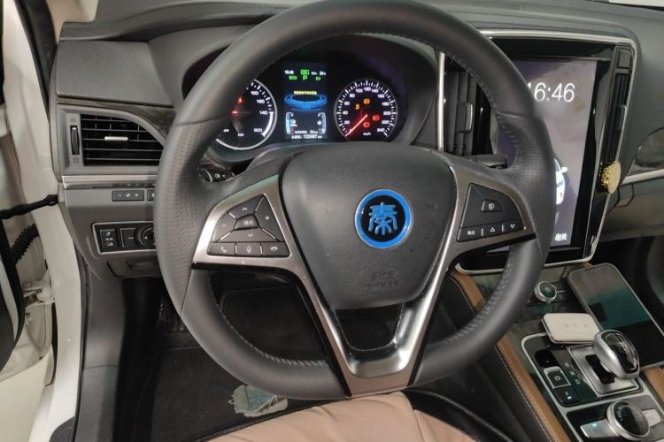 Used BYD Qin New Energy 2017 1.5T Luxury Model Steering Wheel