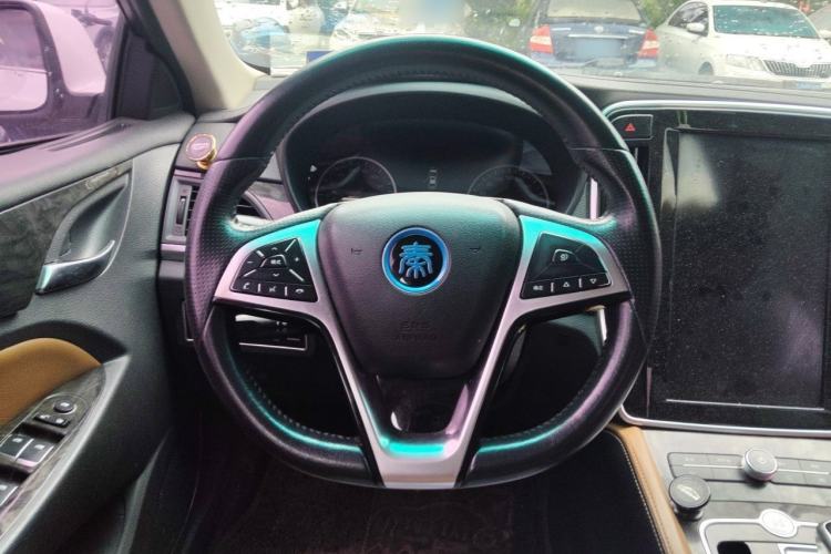 Used BYD Qin New Energy 2017 1.5T Luxury Model Steering Wheel