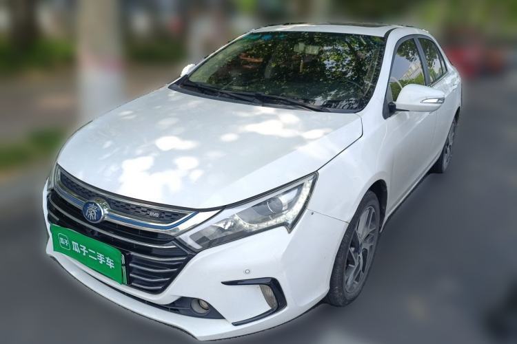 Used BYD Qin New Energy 2017 1.5T Luxury Model Guazi used car, China used car export, Used car for sale, Used cars, Cheapest cars for sale