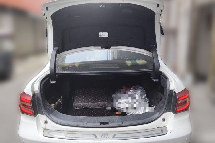 Used BYD Qin New Energy 2017 1.5T Luxury Model Trunk