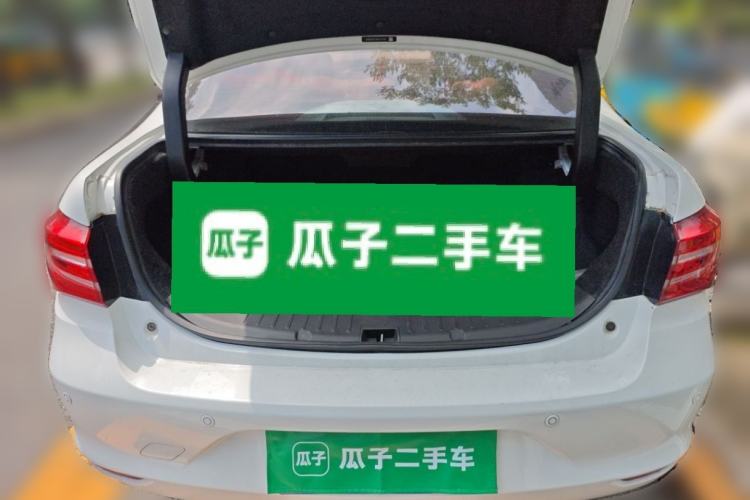 Used BYD Qin New Energy 2017 Qin EV300 Flagship Model Trunk