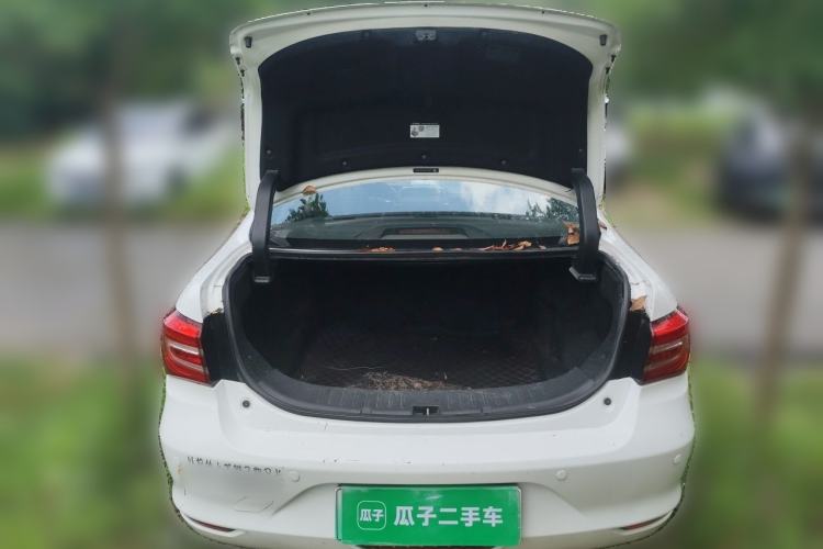 Used BYD Qin New Energy 2017 1.5T Luxury Model Trunk