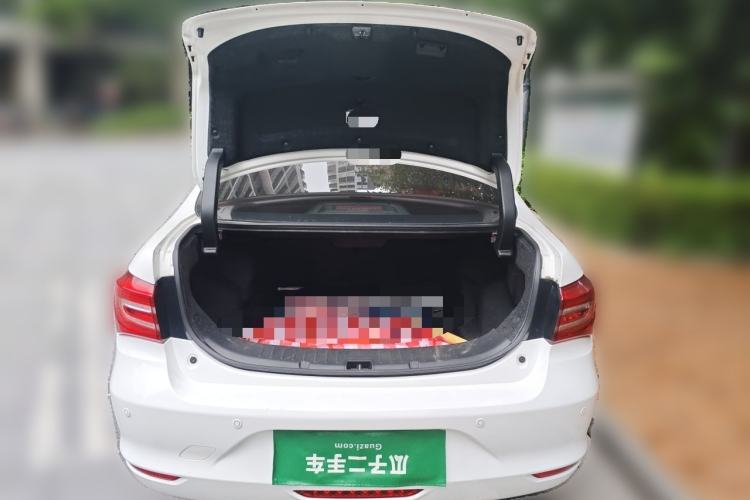 Used BYD Qin New Energy 2017 1.5T Luxury Model Trunk