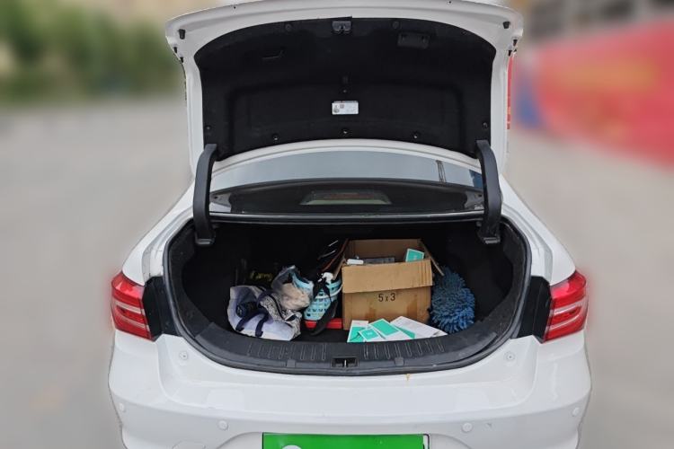 Used BYD Qin New Energy 2017 1.5T Luxury Model Trunk