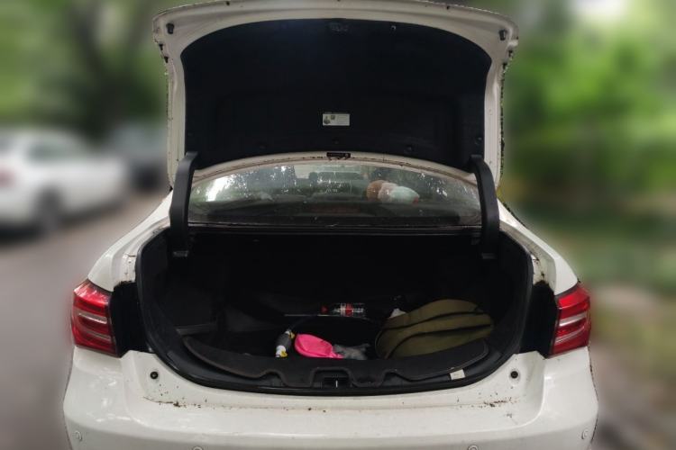 Used BYD Qin New Energy 2017 1.5T Luxury Model Trunk