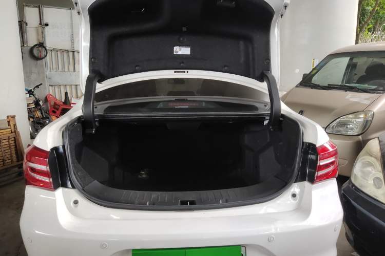 Used BYD Qin New Energy 2017 1.5T Luxury Model Trunk