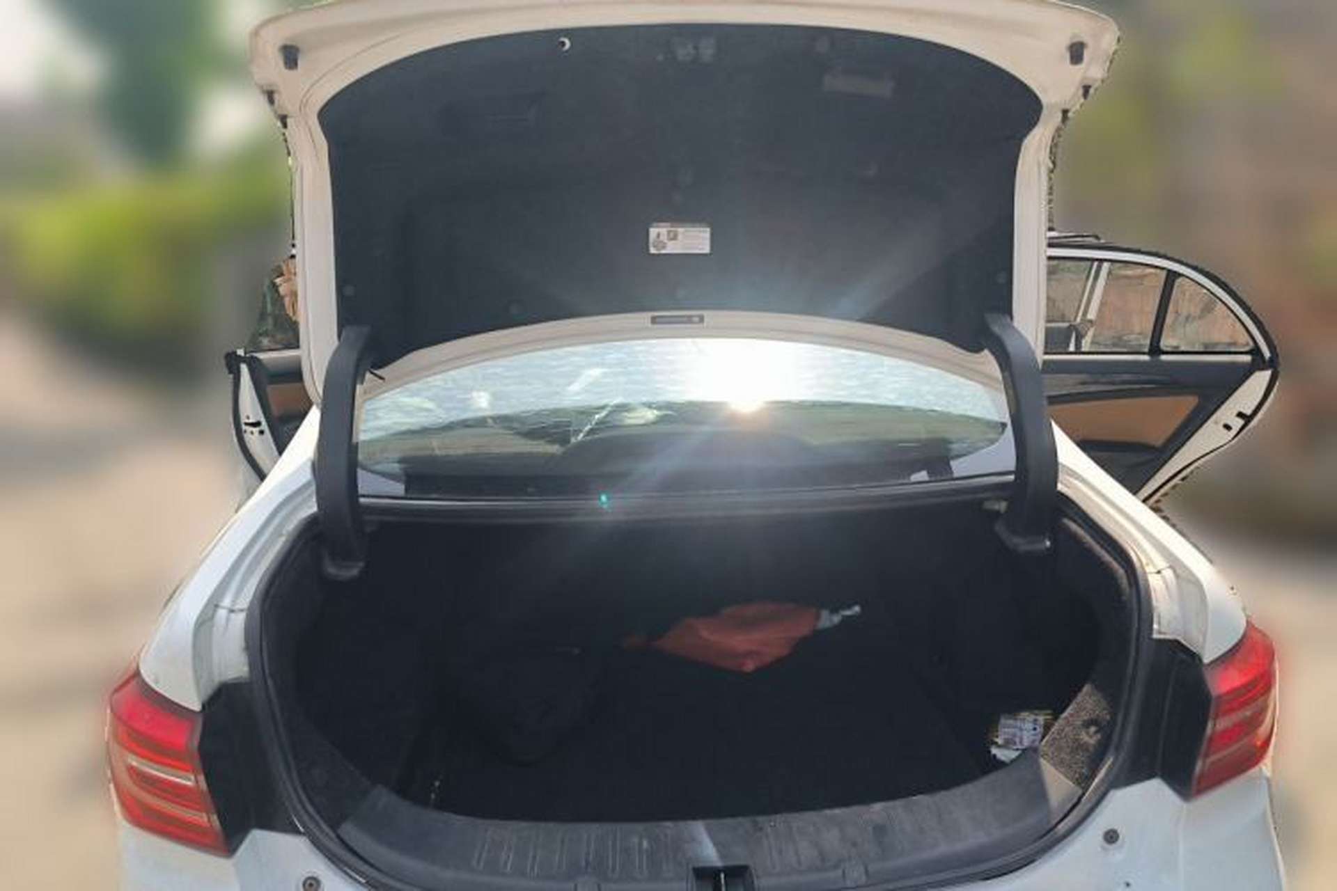 Used BYD Qin New Energy 2017 1.5T Luxury Model Trunk