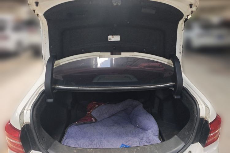 Used BYD Qin New Energy 2017 1.5T Luxury Model Trunk