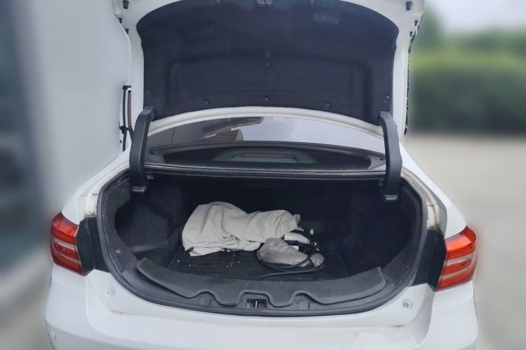 Used BYD Qin New Energy 2017 1.5T Luxury Model Trunk