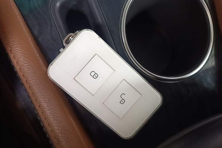 Used BYD Qin New Energy 2017 Qin EV300 Luxury Edition Vehicle Key