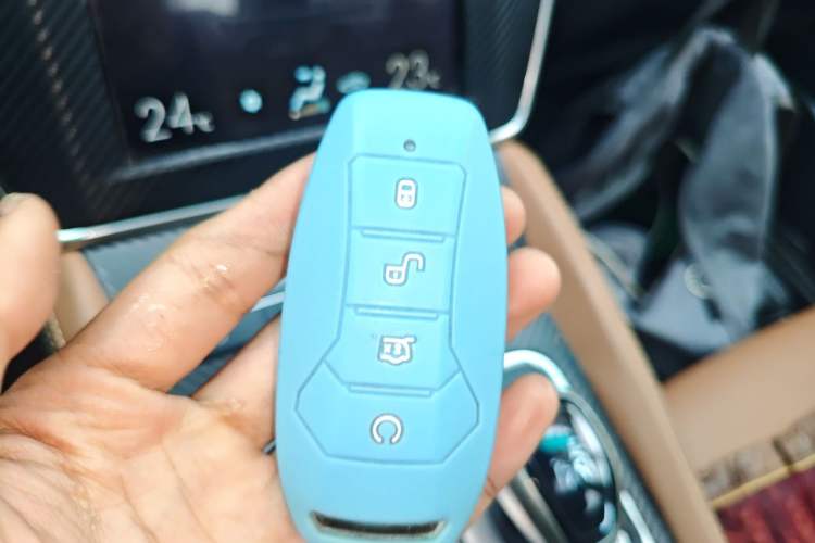Used BYD Qin New Energy 2017 1.5T Luxury Model Vehicle Key
