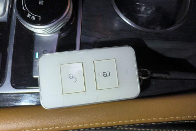 Used BYD Qin New Energy 2017 Qin EV300 Flagship Model Vehicle Key