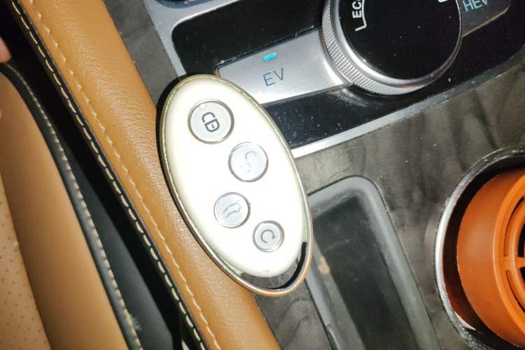 Used BYD Qin New Energy 2017 1.5T Luxury Model Vehicle Key