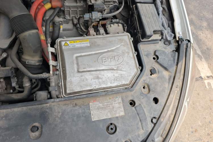 Used BYD Qin New Energy 2018 1.5T Smart Connect Premium Model Engine Bay Left