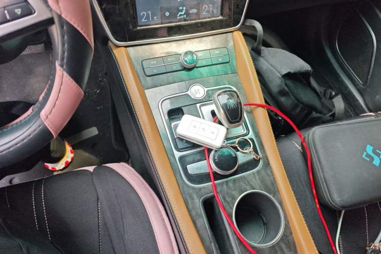 Used BYD Qin New Energy 2018 1.5T Smart Connect Premium Model Gear Lever