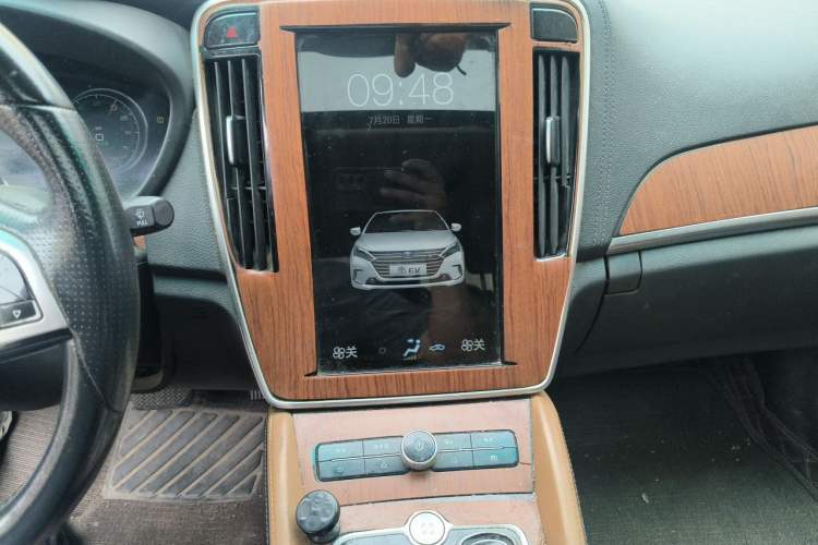 Used BYD Qin New Energy 2018 Qin EV450 Smart Connect Prestige Model Audio And AC Panel