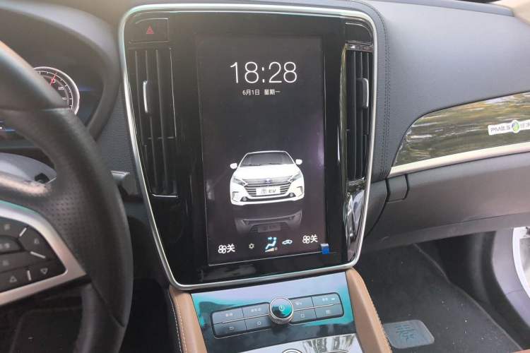 Used BYD Qin New Energy 2018 Qin EV450 Smart Connect Prestige Model Audio And AC Panel