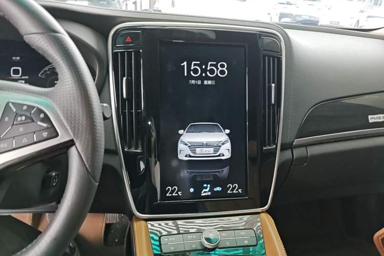 Used BYD Qin New Energy 2018 Qin EV450 Smart Connect Prestige Model Audio And AC Panel