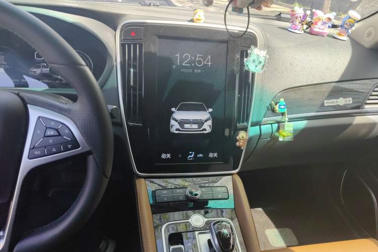 Used BYD Qin New Energy 2018 Qin EV450 Smart Connect Prestige Model Audio And AC Panel