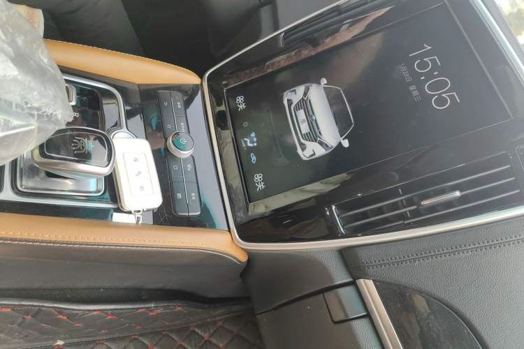 Used BYD Qin New Energy 2018 1.5T Smart Connect Premium Model Audio And AC Panel