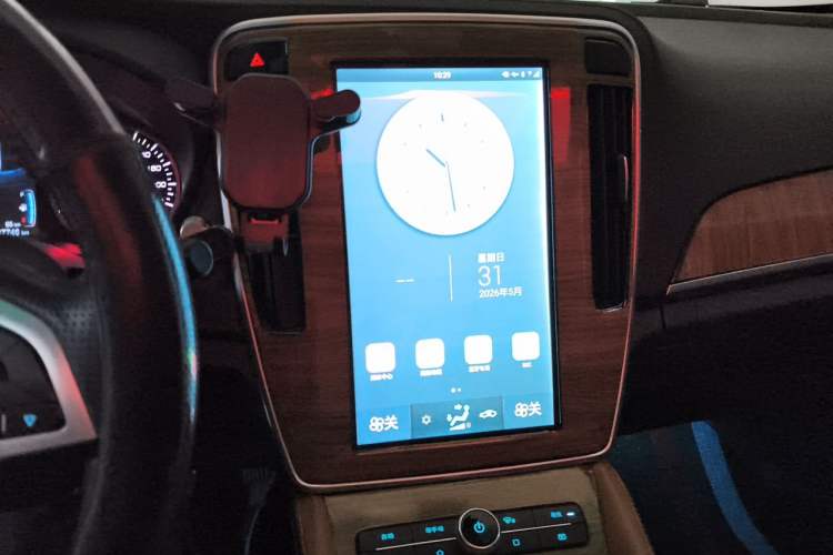 Used BYD Qin New Energy 2018 1.5T Smart Connect Premium Model Audio And AC Panel