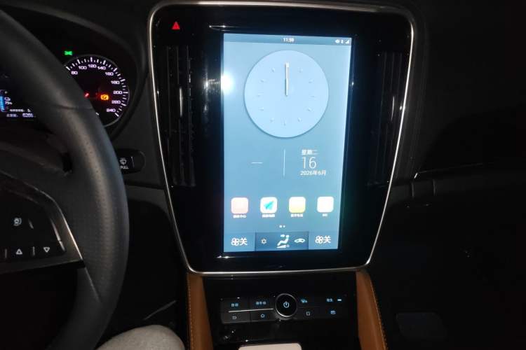 Used BYD Qin New Energy 2018 1.5T Smart Connect Premium Model Audio And AC Panel