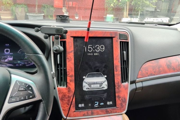 Used BYD Qin New Energy 2018 Qin EV450 Smart Connect Prestige Model Audio And AC Panel