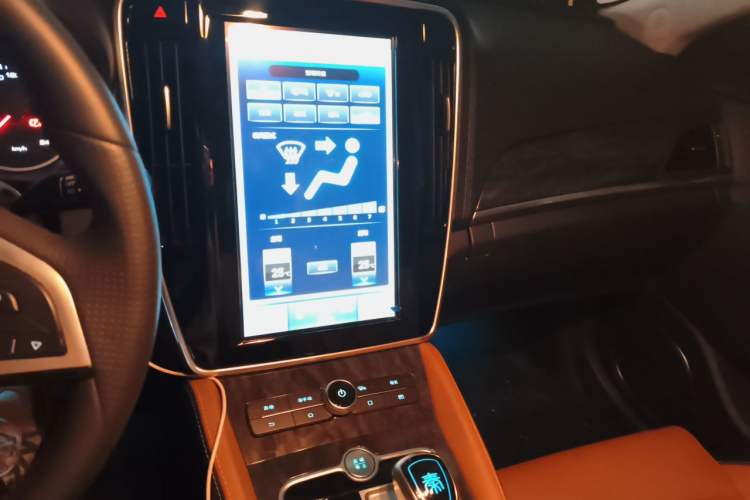 Used BYD Qin New Energy 2018 1.5T Smart Connect Premium Model Audio And AC Panel