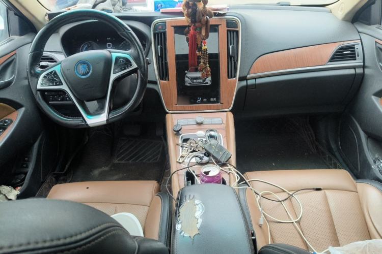 Used BYD Qin New Energy 2018 Qin EV450 Smart Connect Prestige Model Center Console